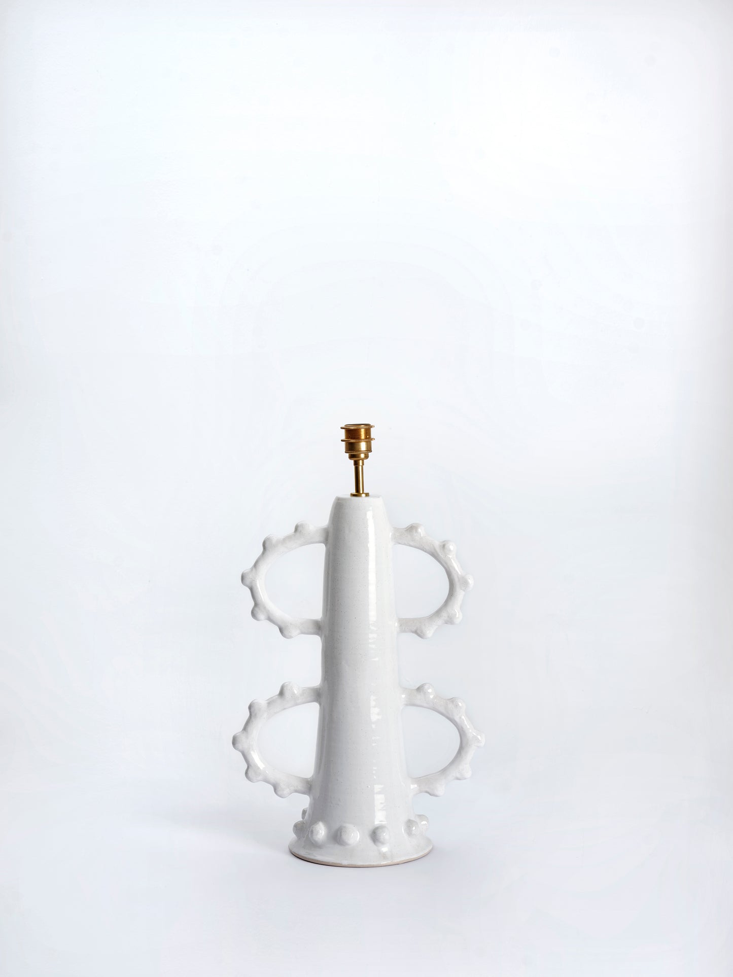 Studio B Lamp Base All White. ES x Kinkatou
