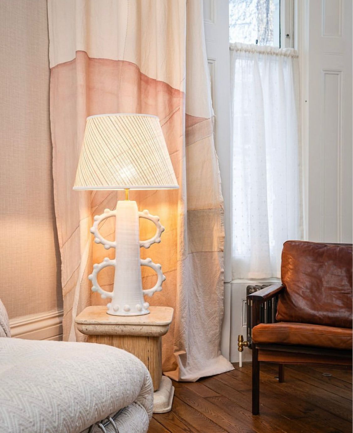 Studio B Lamp Base All White. ES x Kinkatou